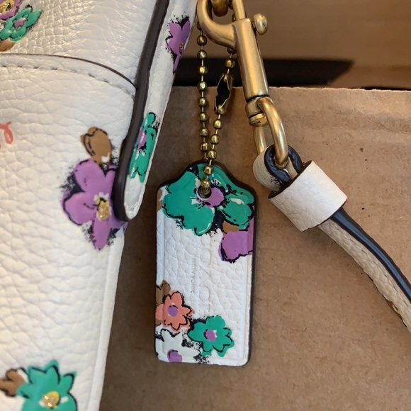 Coach purse - Picture 3 of 8